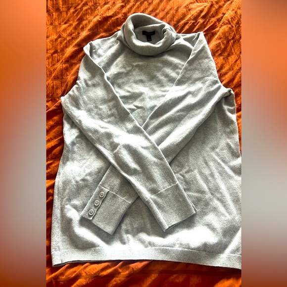 Sweater Bundle - Picture 2 of 7